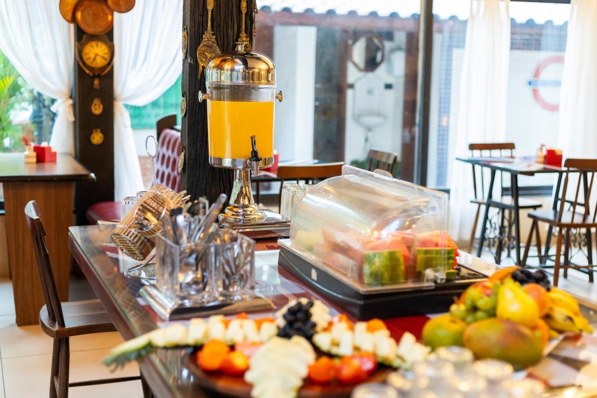 Hotel Britannia Пенеду Экстерьер фото